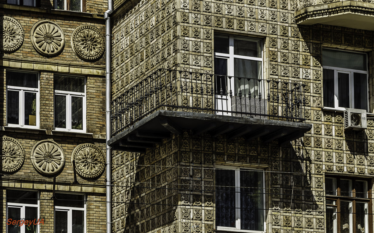 Киев, Большая Васильковская улица, 52