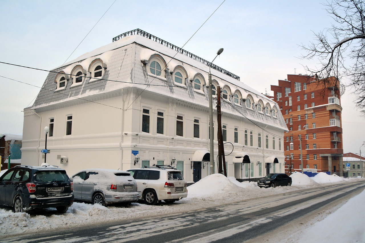 Пермь, Советская улица, 18; Улица Максима Горького, 5
