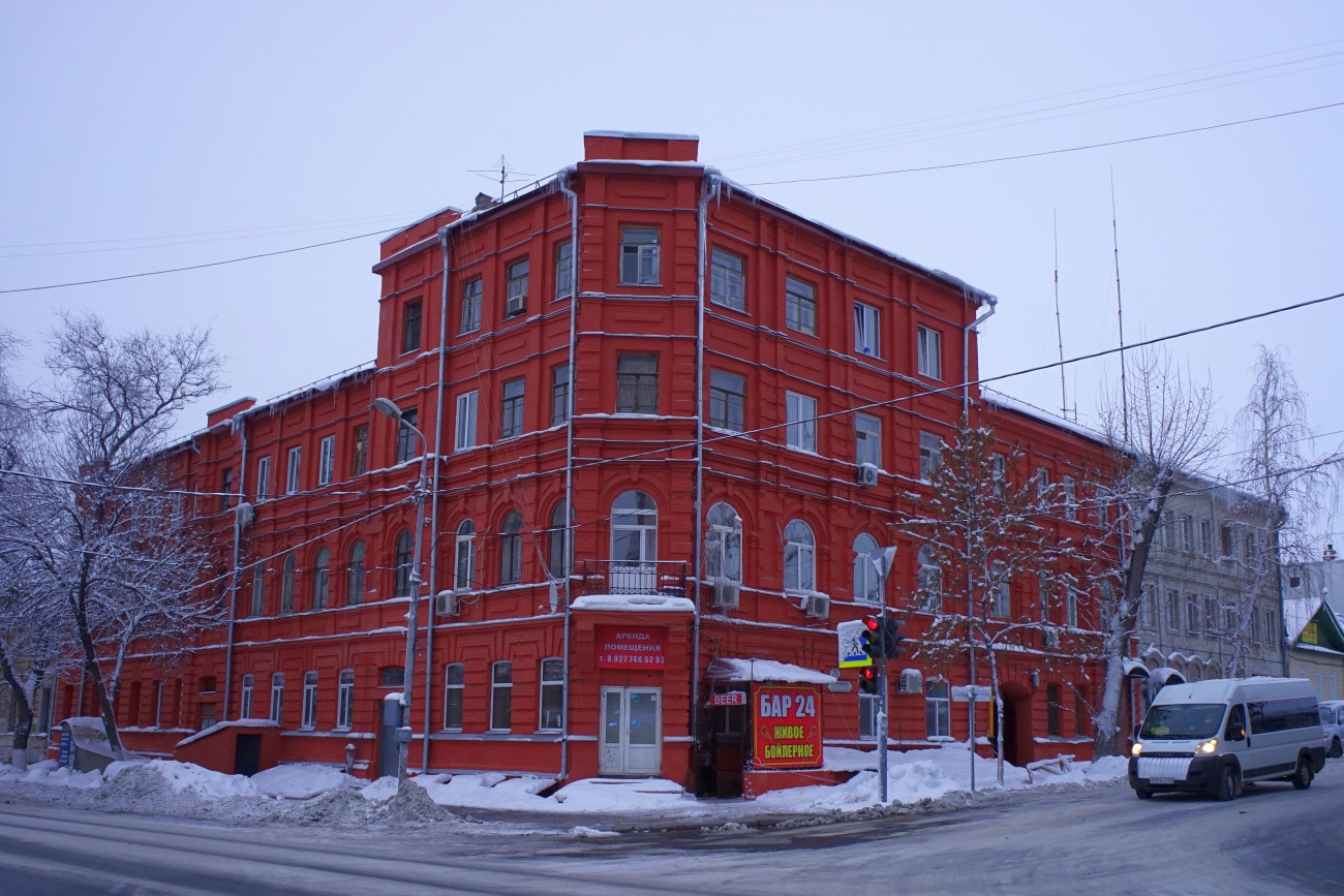 Самара, Комсомольская улица, 39 / улица Куйбышева, 26