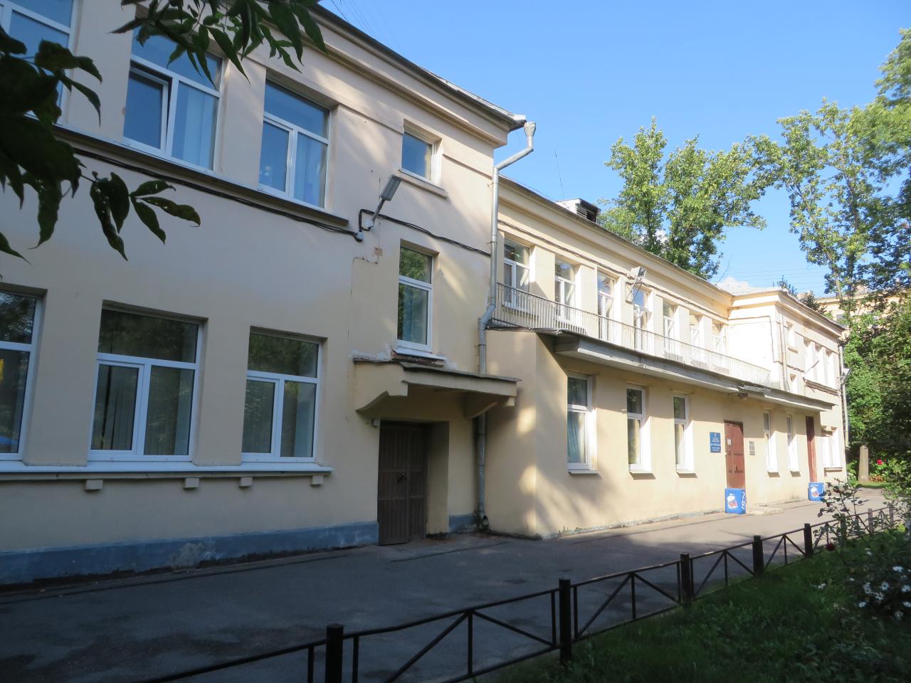 Санкт-Петербург, 1-й Муринский проспект, 3