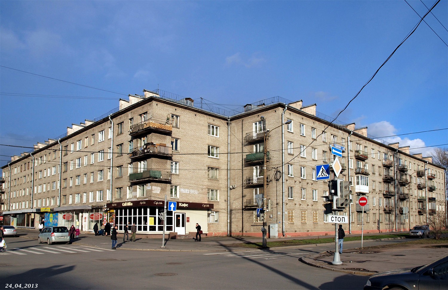 Sankt Petersburg, Ланское шоссе, 59; Омская улица, 11