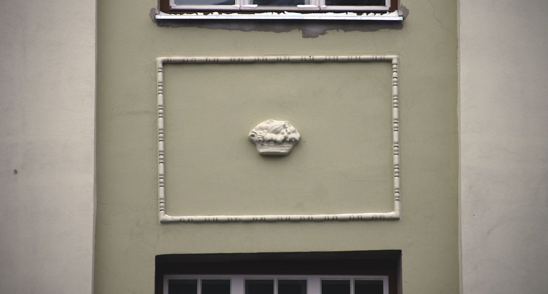 Таллин, Müürivahe, 14-16 / Suur-Karja, 18 / Vabaduse väljak, 2