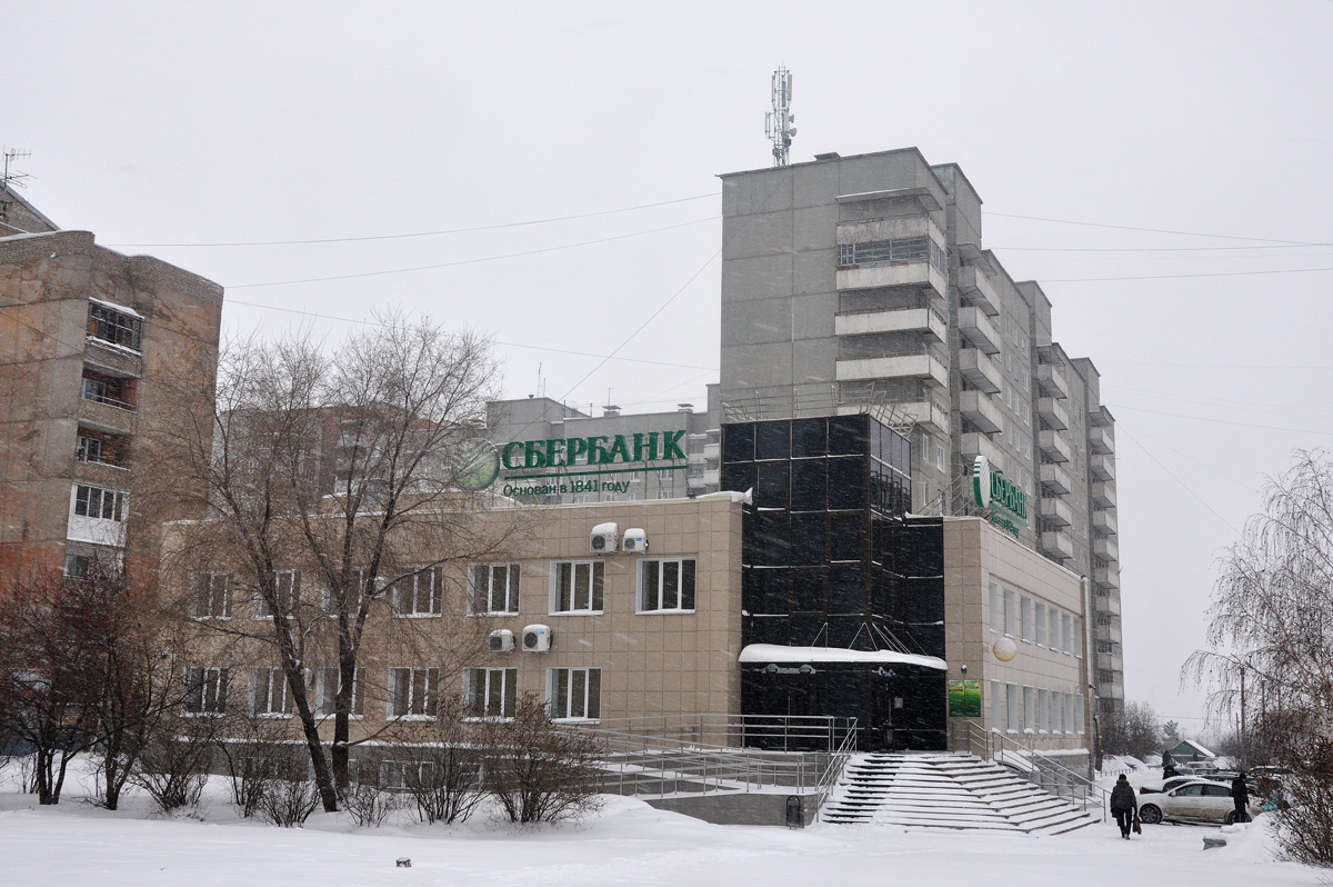 Омск, 15-я Рабочая улица, 24; Харьковская улица, 27