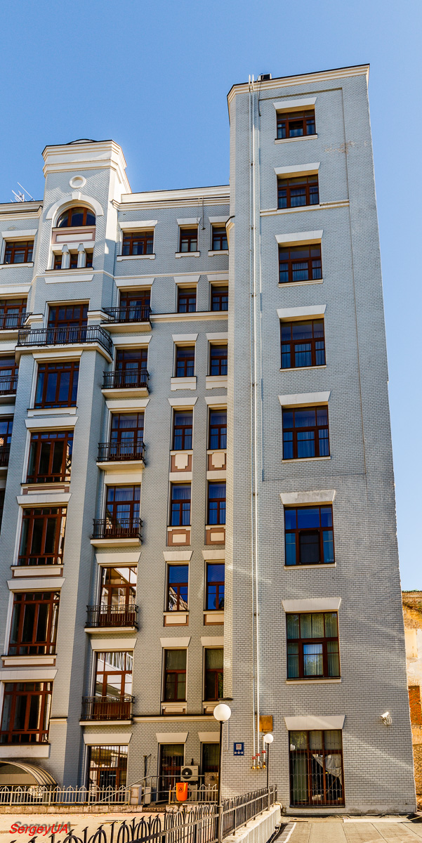 Киев, Бульвар Тараса Шевченко, 5