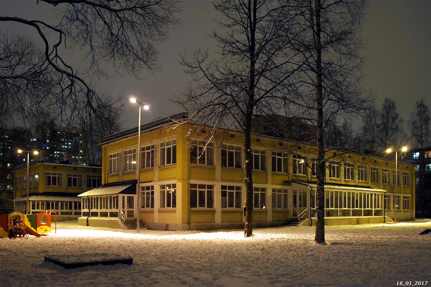Sankt Petersburg, Проспект Науки, 33