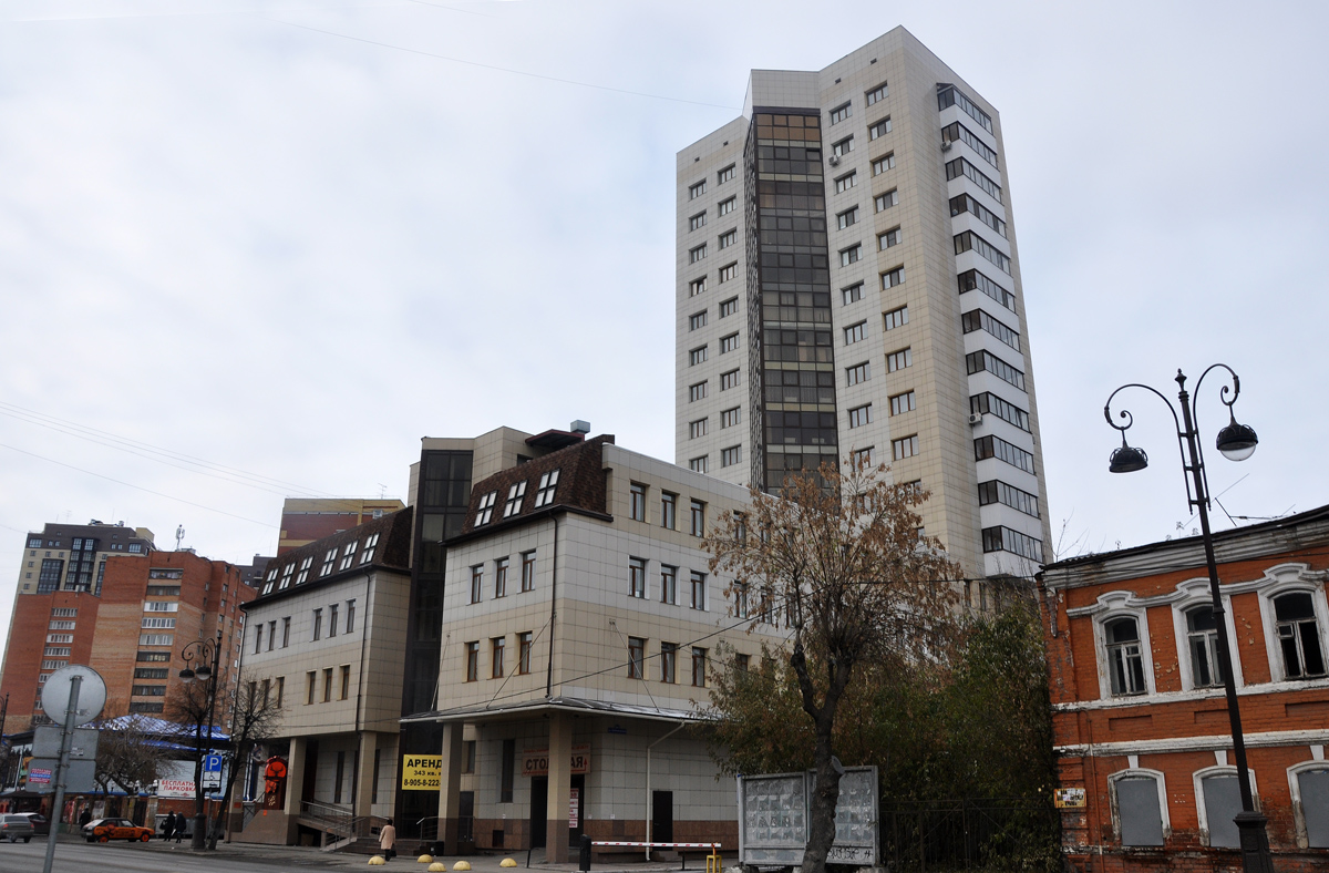 Тюмень, Первомайская улица, 34; Первомайская улица, 34/1