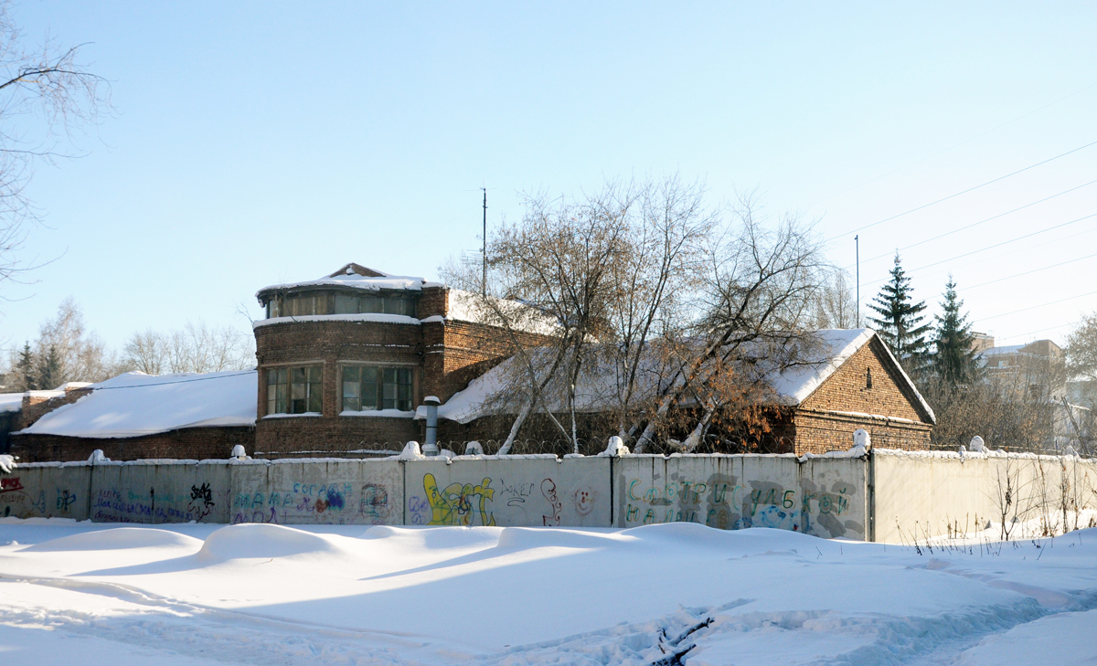Омск, Сенной тупик, 1/1