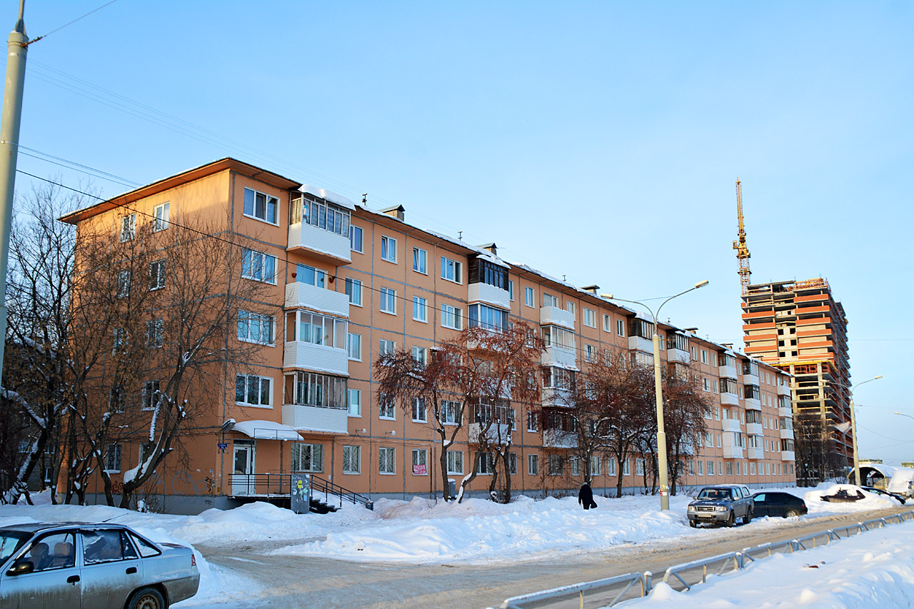 Пермь, Улица Старцева, 35; Пушкарская улица, 142