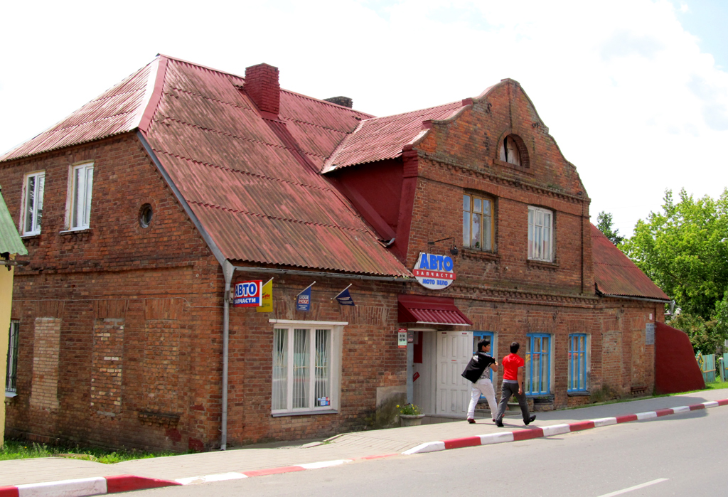 Поставы, Красноармейская улица, 11