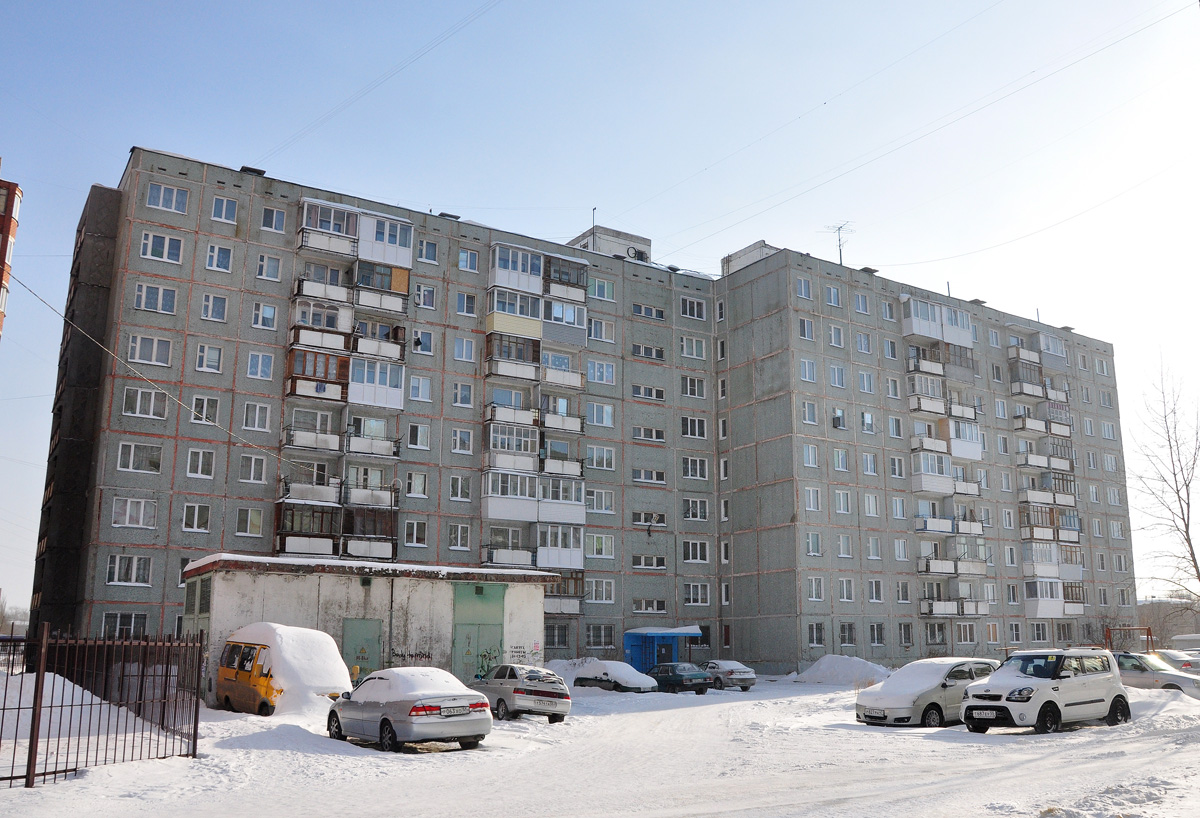 Omsk, 24-я Северная улица, 192; 24-я Северная улица, 192*