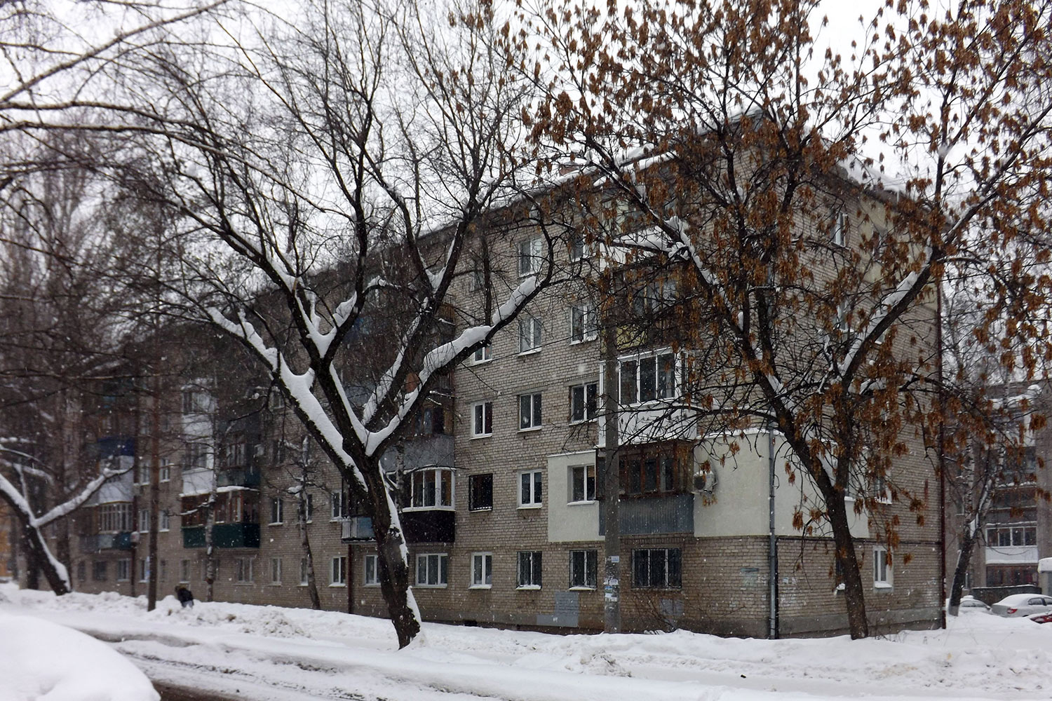 Самара, Подшипниковая улица, 22 / Улица Ерошевского, 86