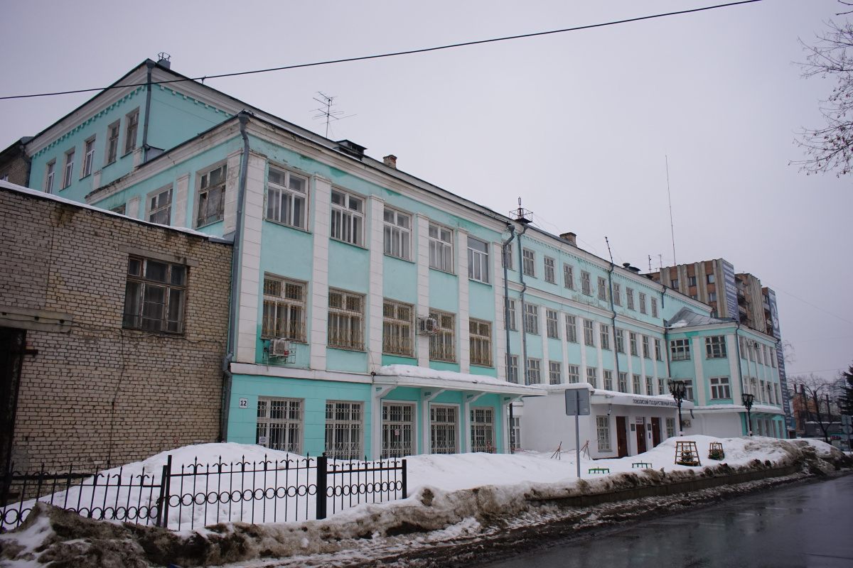 Samara, Улица Луначарского, 12