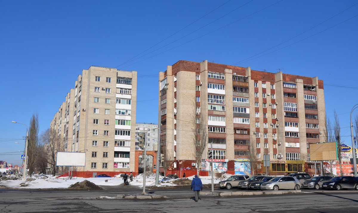 Omsk, Улица Куйбышева, 81; Улица Масленникова, 17