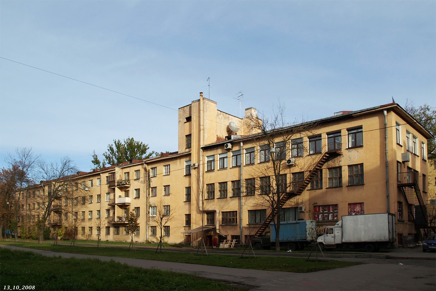 Санкт-Петербург, Оборонная улица, 7