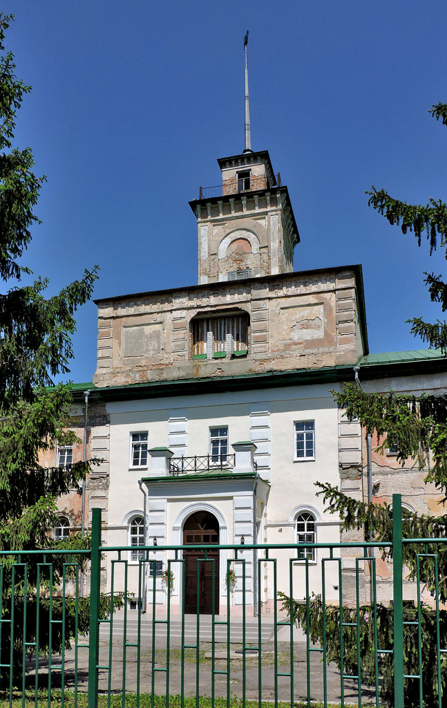Чугуев, Соборная площадь, 2