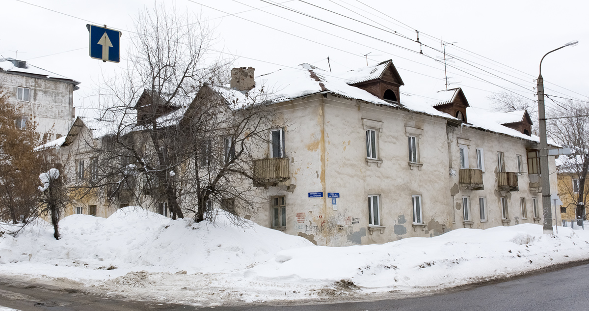 Уфа, Кольцевая улица, 107 / Улица Короленко, 12