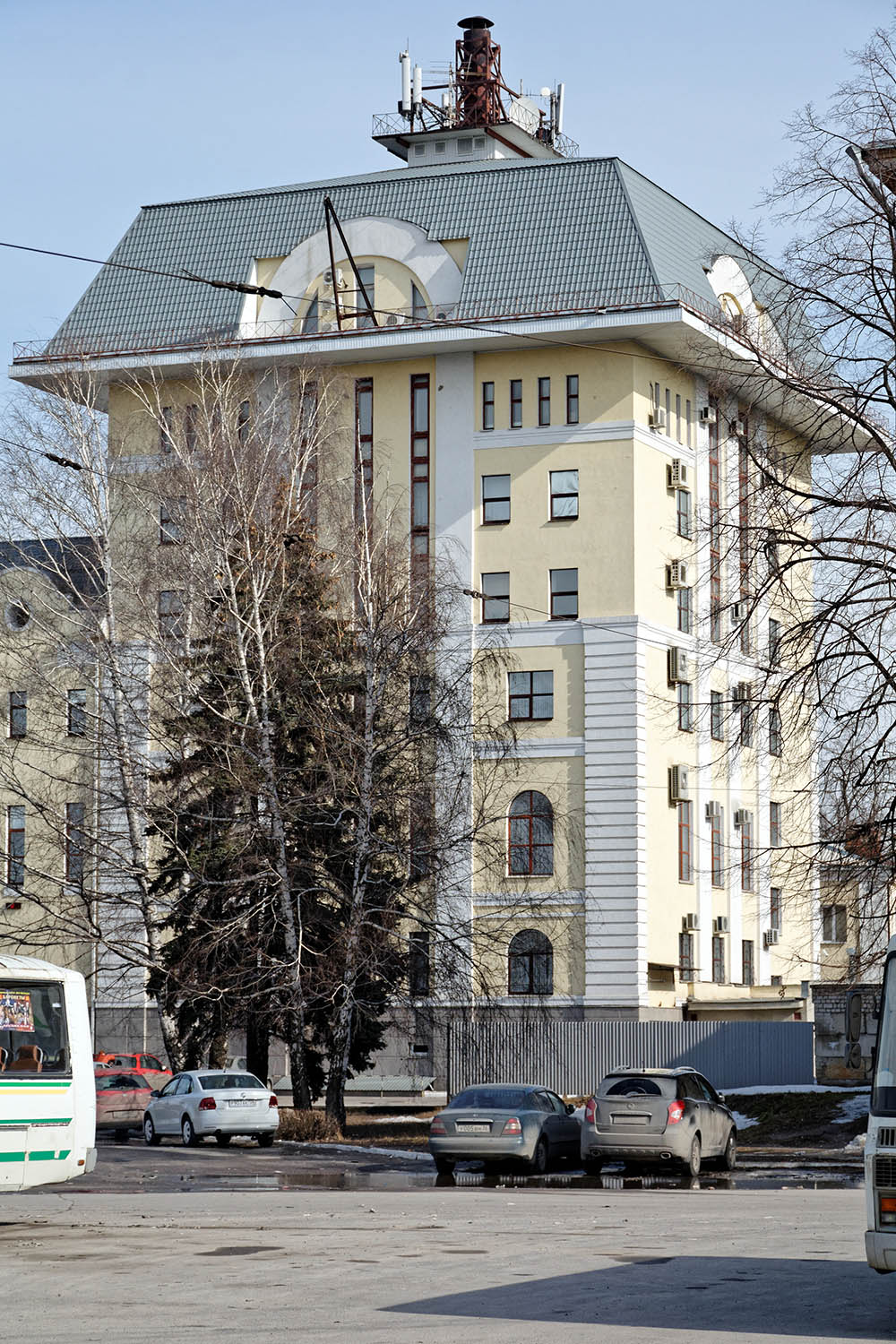 Воронеж, Площадь Генерала Черняховского, 2 корп. 2