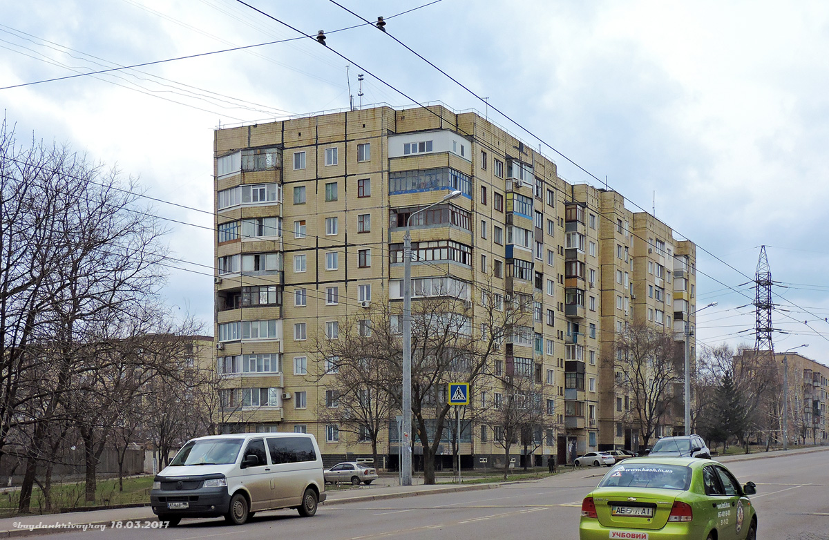 Кривой Рог, Улица Сержанта Рзянкина, 7