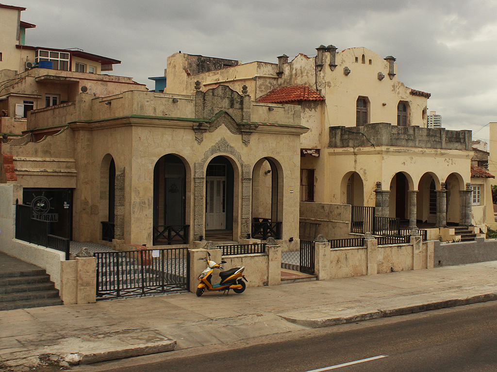 Гавана, Malecon, 209
