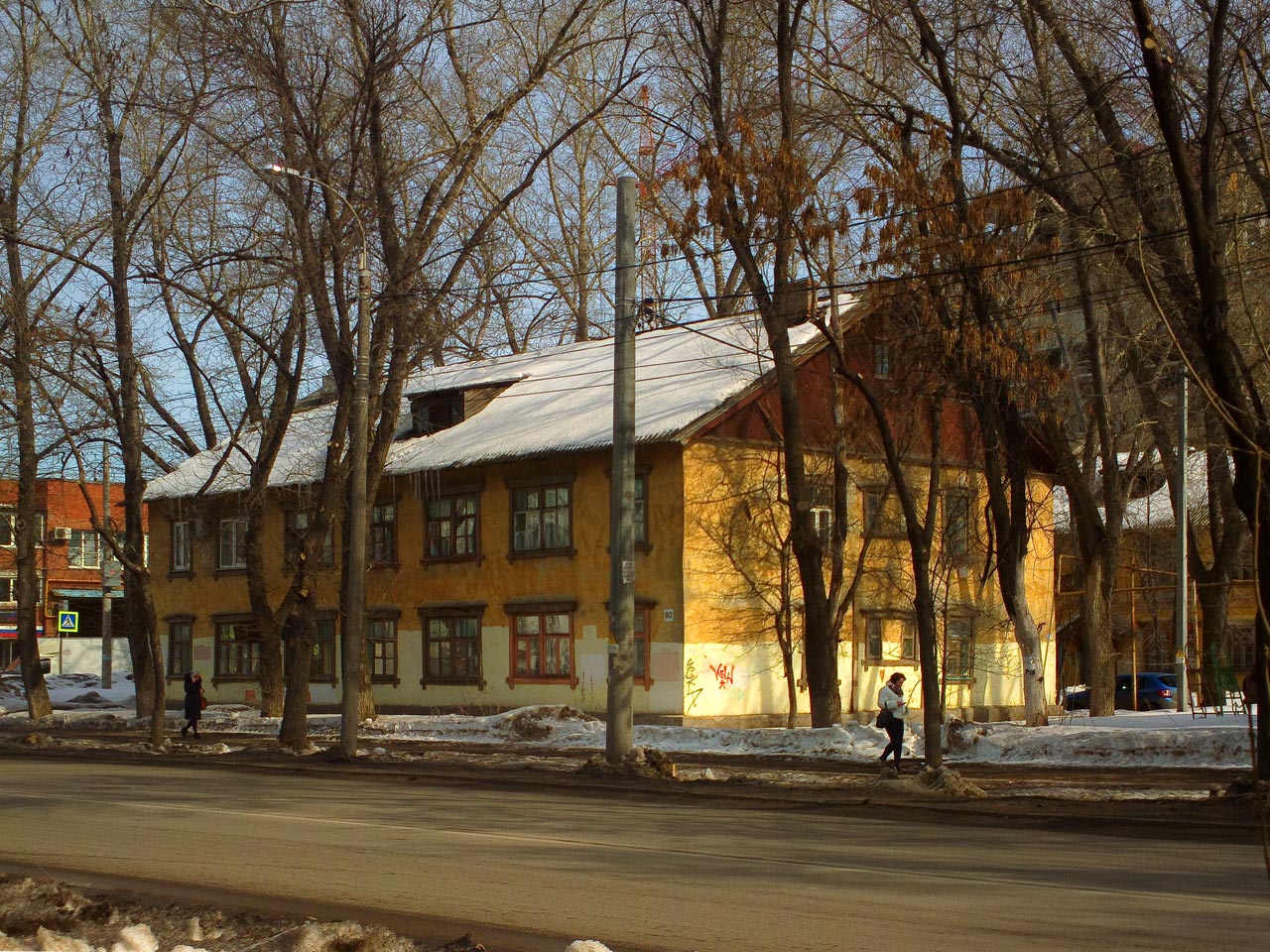 Самара, Печёрская улица, 15 / Революционная улица, 80