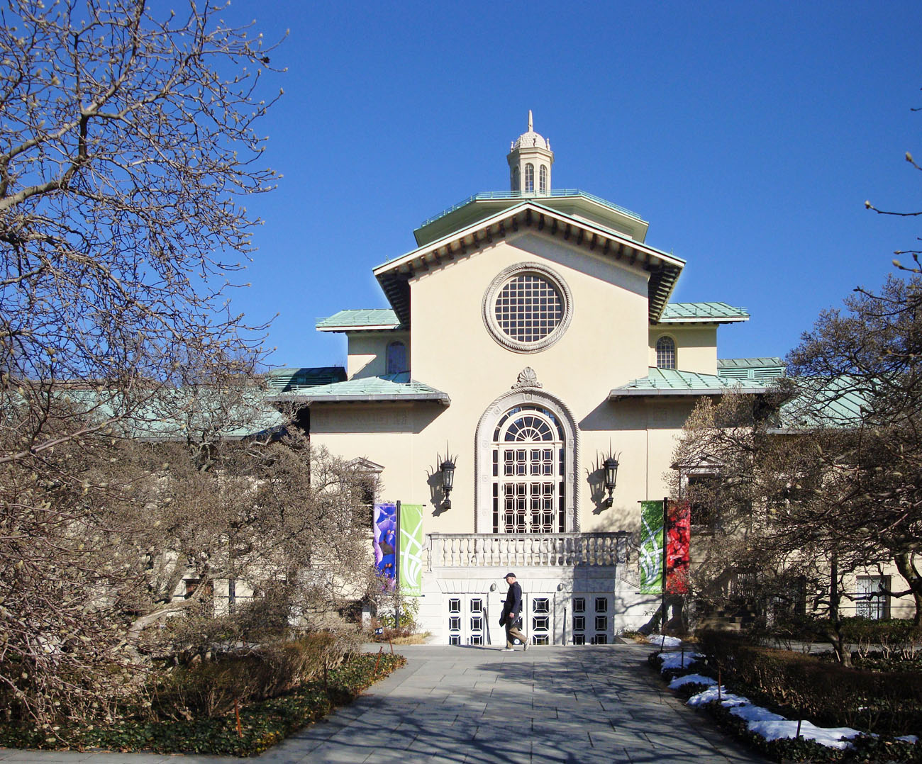 Нью-Йорк, Washington Avenue, 1000