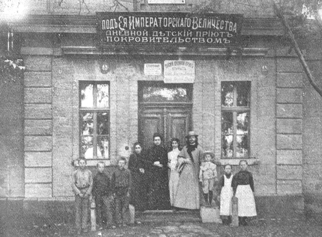 Одесса, Олексіївська площа, 19. Одесса — Таблички с именами домовладельца/архитектора. Одесса — Вывески