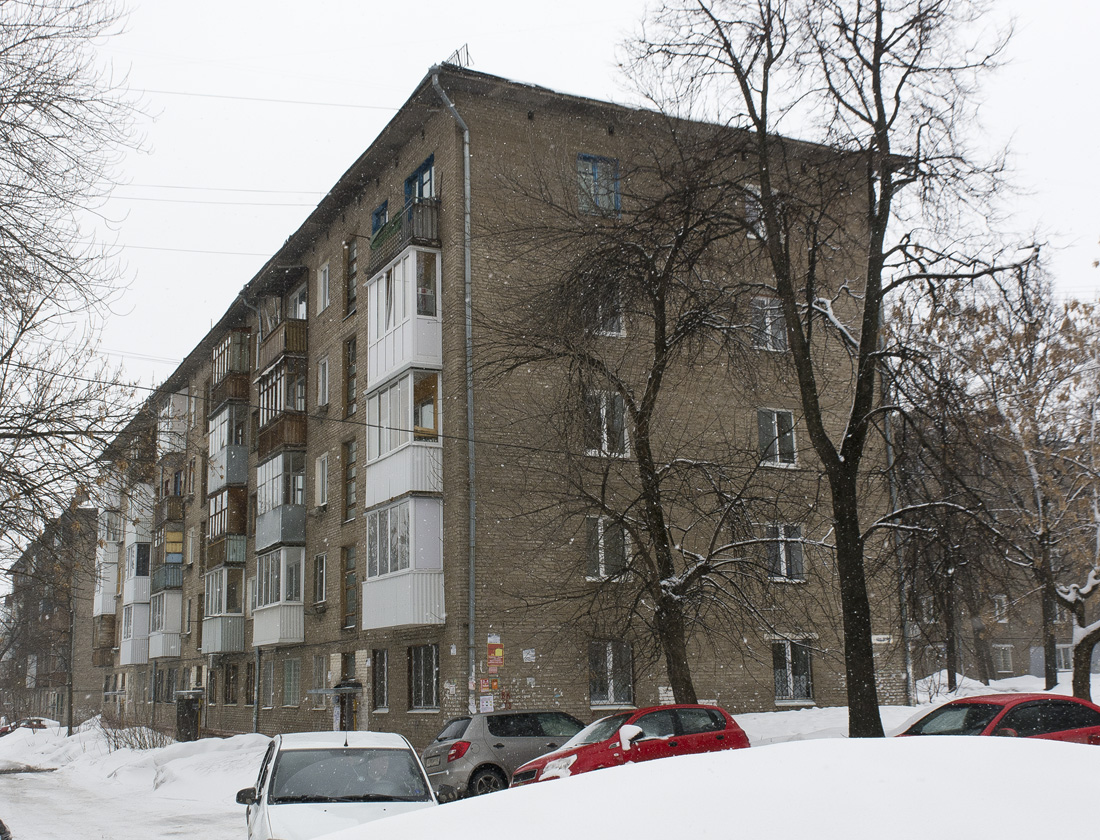 Уфа, Улица Гончарова, 16 / Улица 40 лет Октября, 10