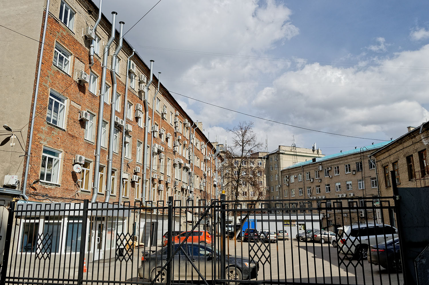 Woroneż, Пушкинская улица, 1; Проспект Революции, 58