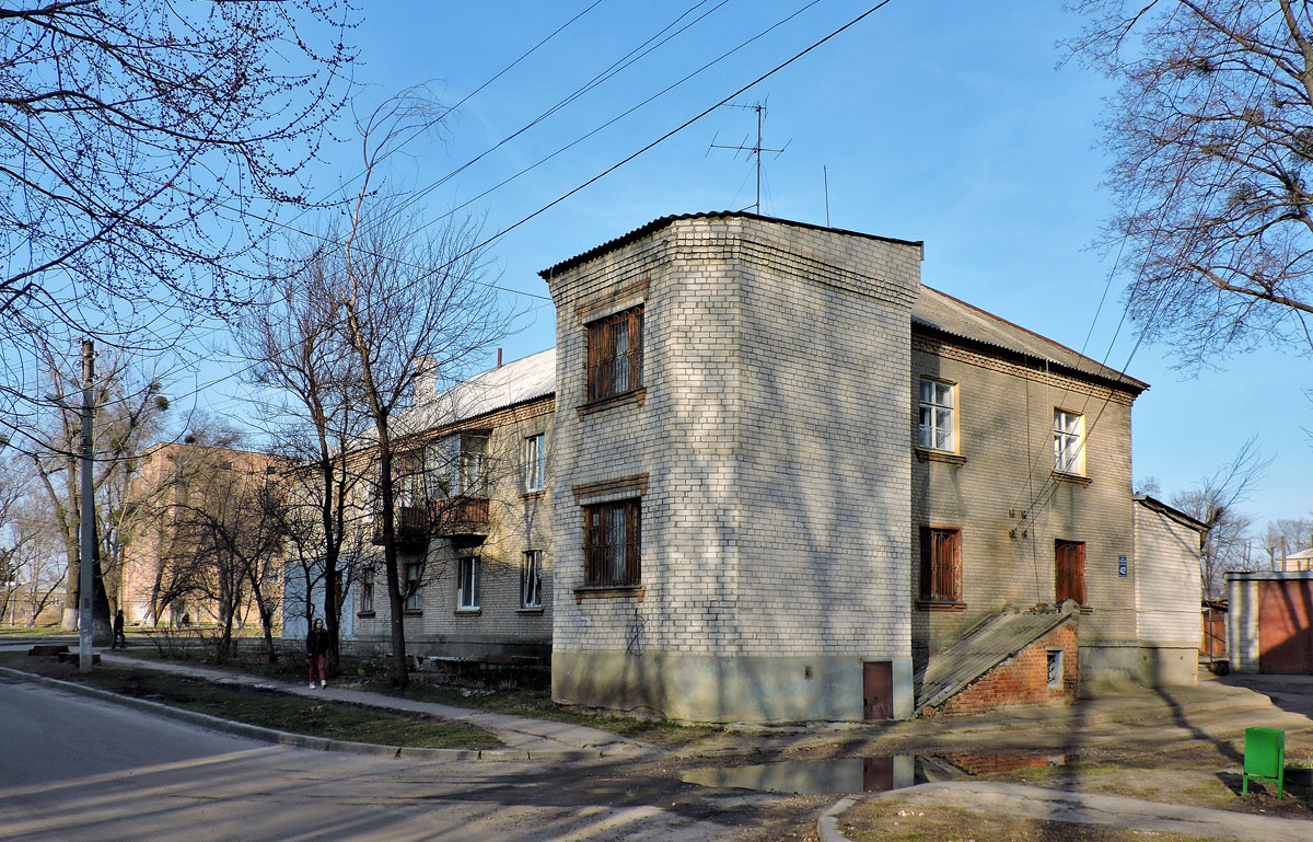 Харьков, Улица Леонида Быкова, 56 / Улица Ивана Камышева, 42
