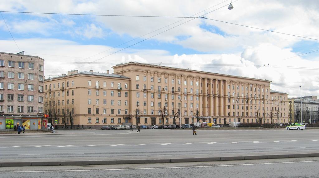 Санкт-Петербург, Проспект Стачек, 16 (подъезды 1-11)