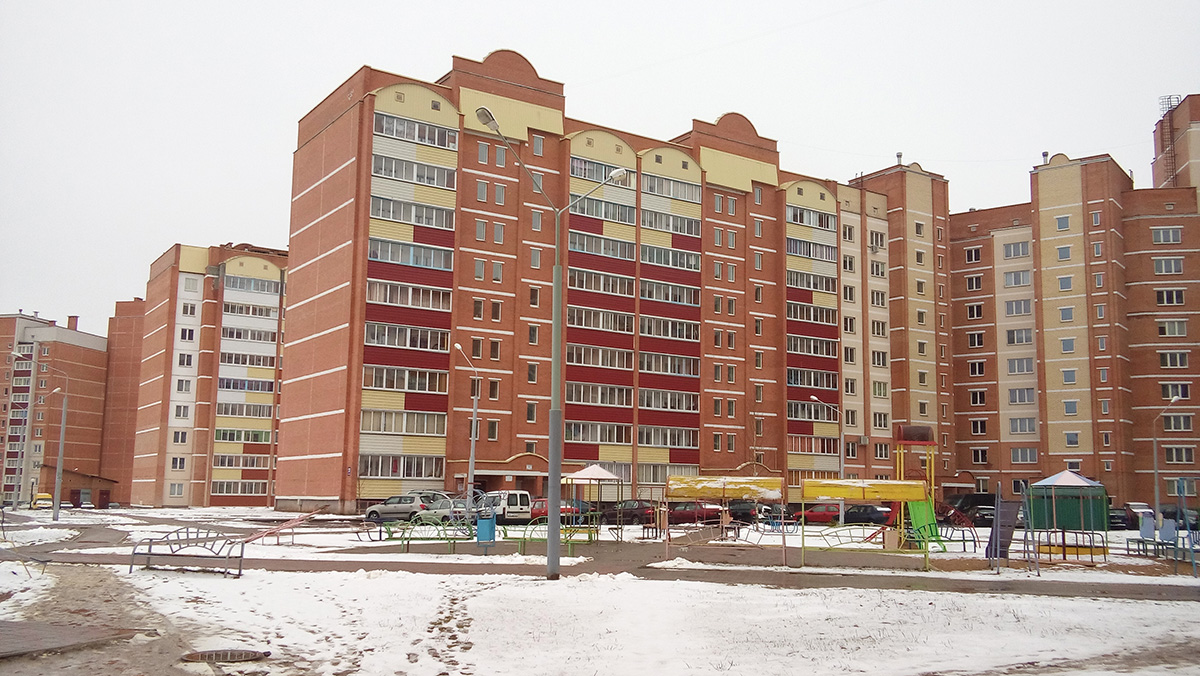 Новополоцьк, Молодёжная улица, 233