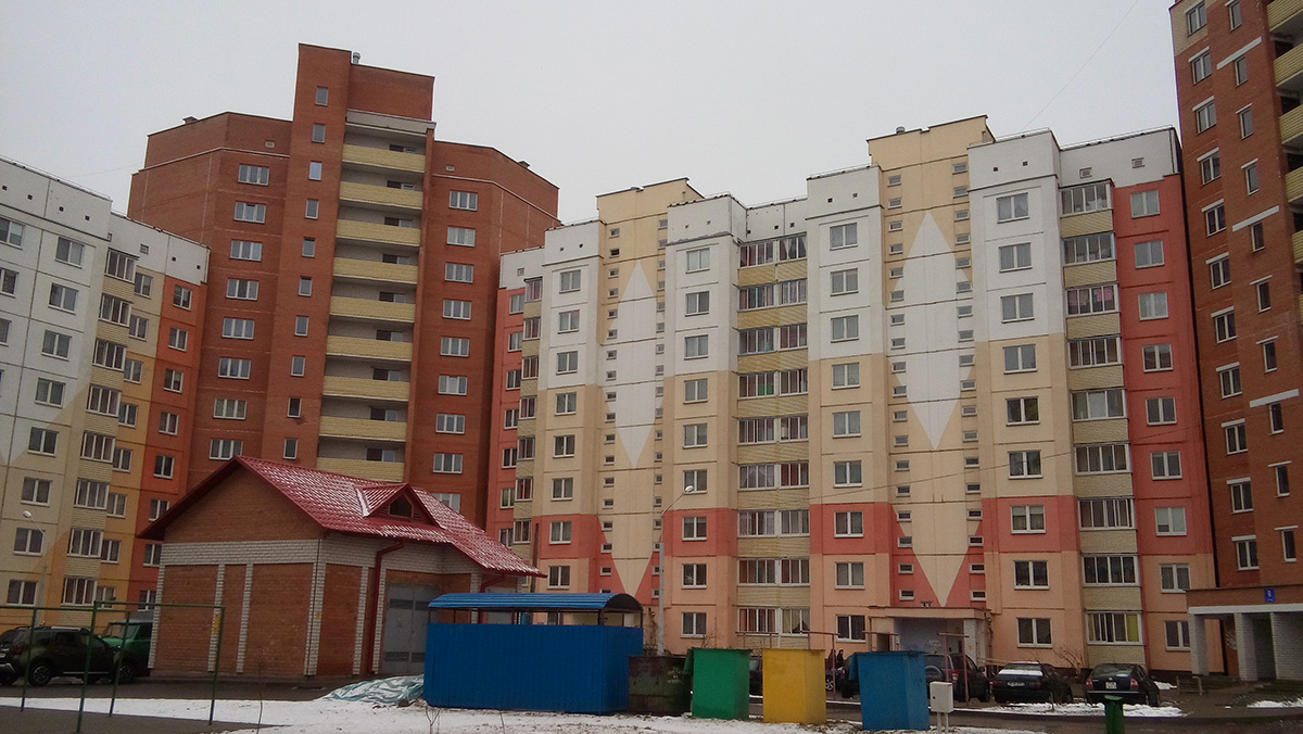 Новополоцк, Улица Генова, 2; Улица Генова, 4