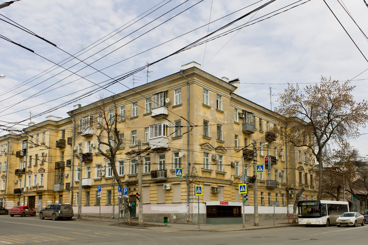 Самара, Самарская улица, 52 / Некрасовская улица, 74