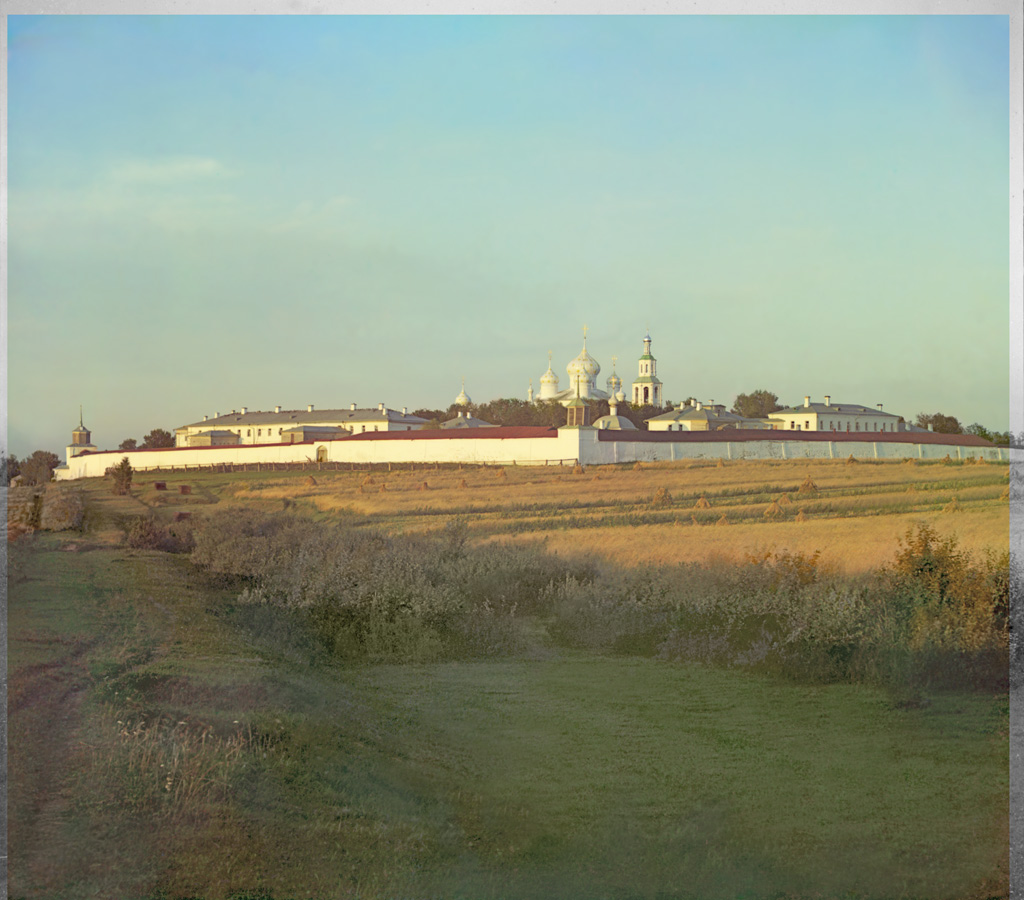 Переславль-Залесский, Московская улица, 85 Колокольня; Московская улица, 85 Юго-западная башня; Московская улица, 85 Новые кельи; Московская улица, 85 Казанская церковь; Московская улица, 85 Фёдоровский собор; Московская улица, 85 Настоятельский корпус; Московская улица, 85 Северо-западная башня; Московская улица, 85 Трапезная. Переславль-Залесский — Панорамы