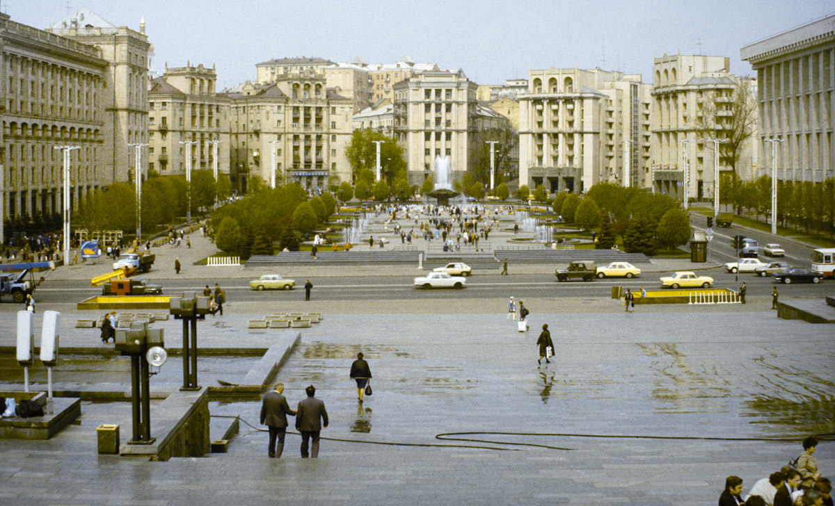Киев, Улица Бориса Гринченко, 2 / Переулок Тараса Шевченко, 1; Софиевская улица, 1 / Переулок Тараса Шевченко, 2; Софиевская улица, 2 / Малая Житомирская улица, 1; Михайловская улица, 1-3; Михайловская улица, 2