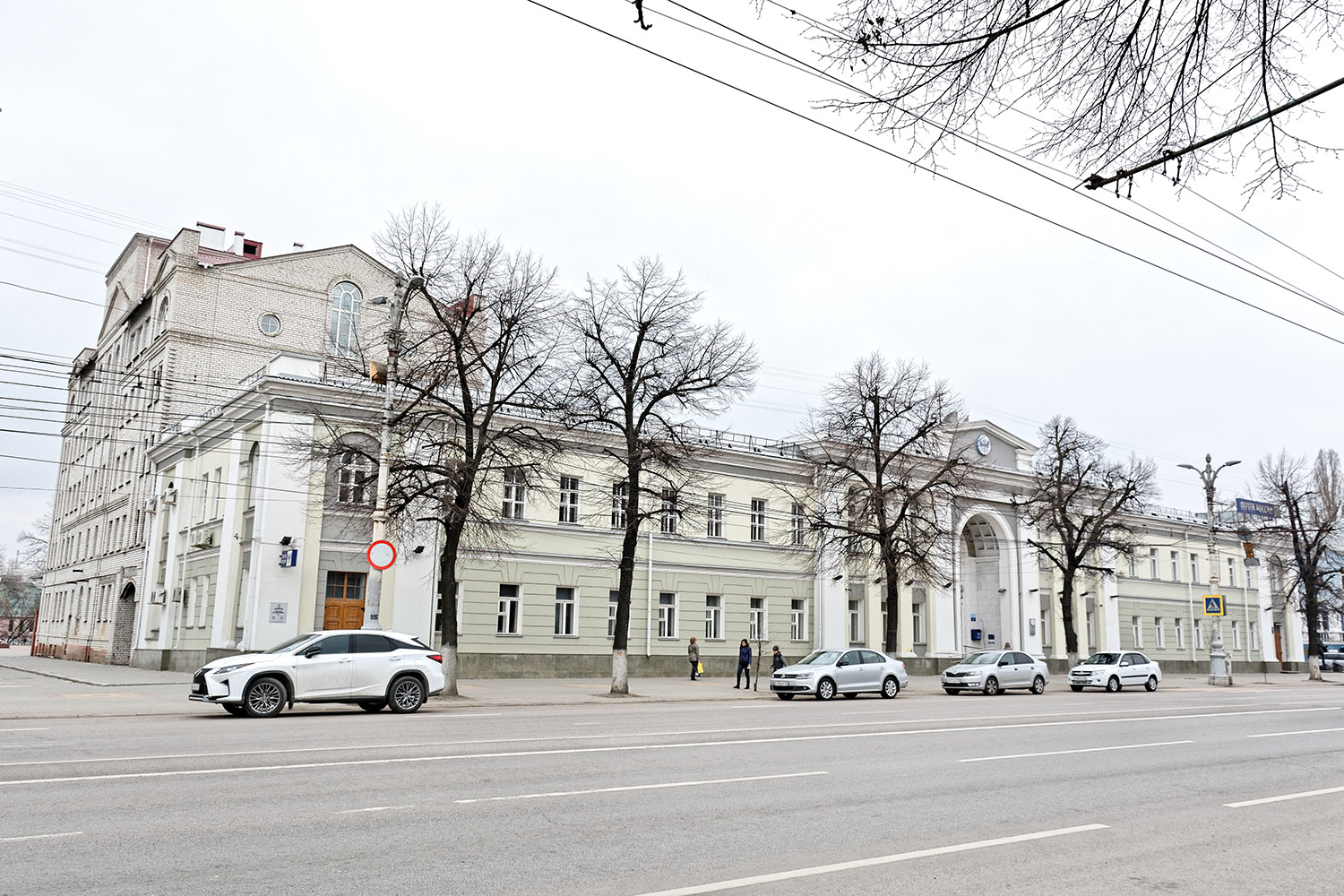 Воронеж, Проспект Революции, 25; Проспект Революции, 25 корп. 1