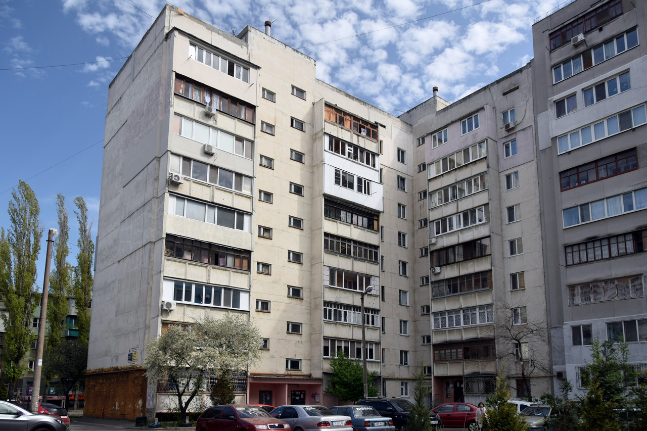 Odesa, Середньофонтанська вулиця, 30