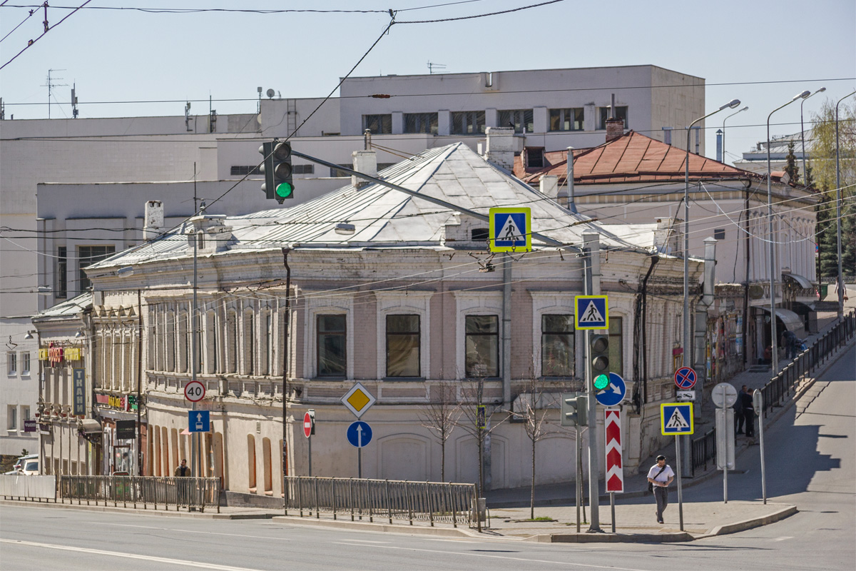 Казань, Улица Пушкина, 29 лит А / Улица Профессора Нужина, 4
