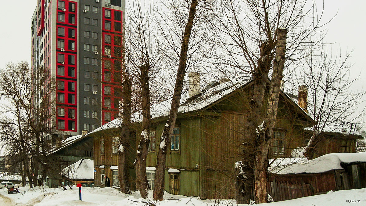 Уфа, Госпитальная улица, 26; Улица Чернышевского, 28