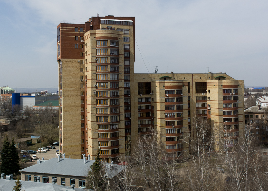 Уфа, Улица Братьев Кадомцевых, 12/2
