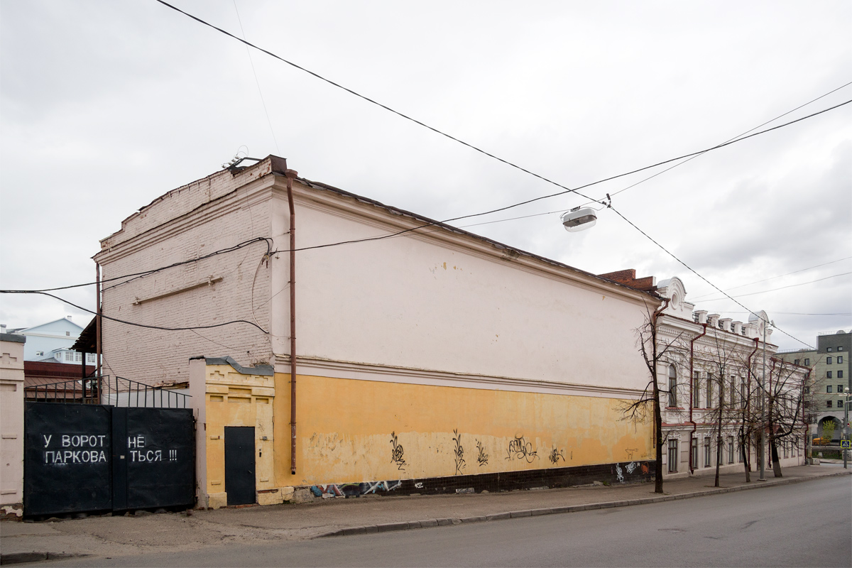 Casáin, Улица Галиаскара Камала, 2А; Лево-Булачная улица, 46
