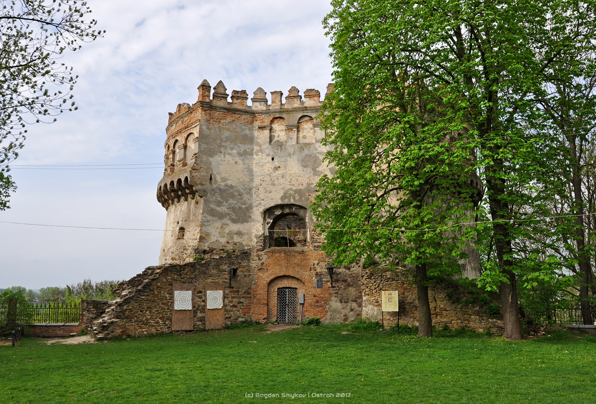 Острог, Замковая улица, ?