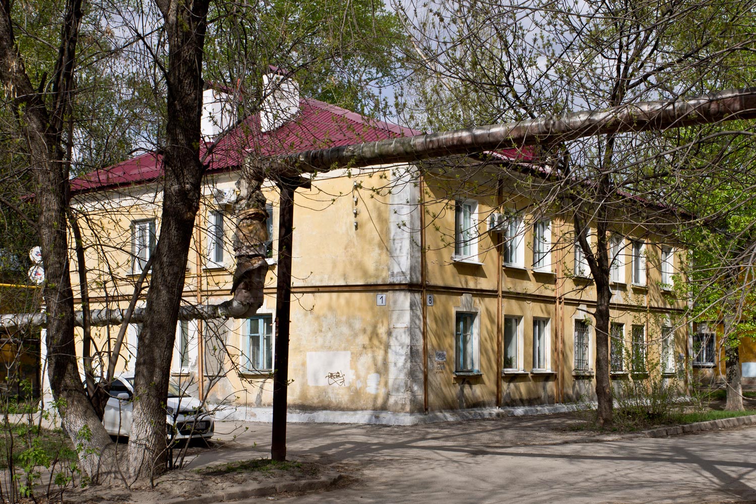 Самара, Академический переулок, 8 / Беломорский переулок, 1