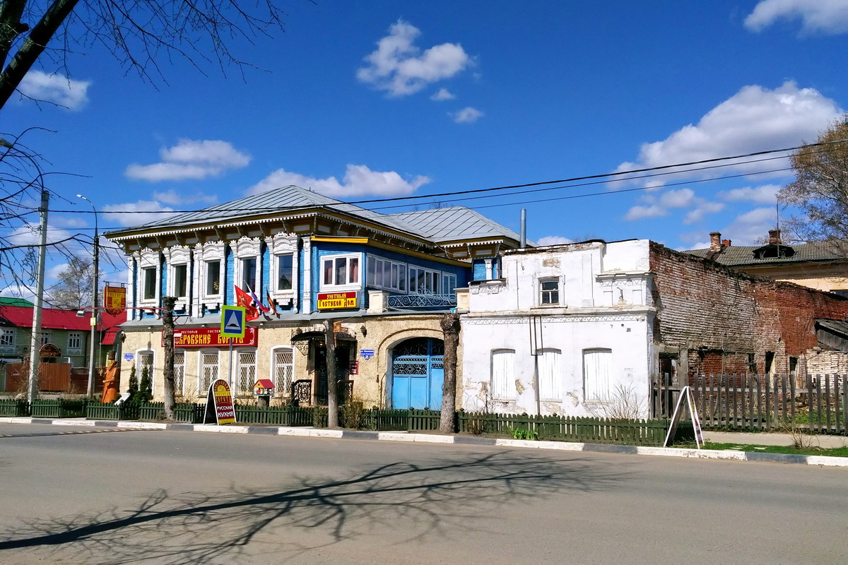 Rostov, Ленинская улица, 28А; Ленинская улица, 28 / Улица Фрунзе, 18