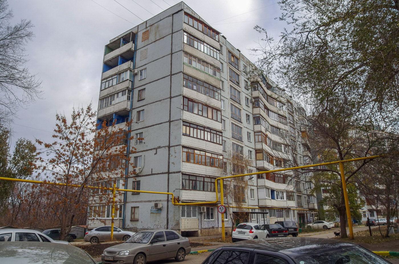 Novokuybyshevsk, Улица Дзержинского, 49Б