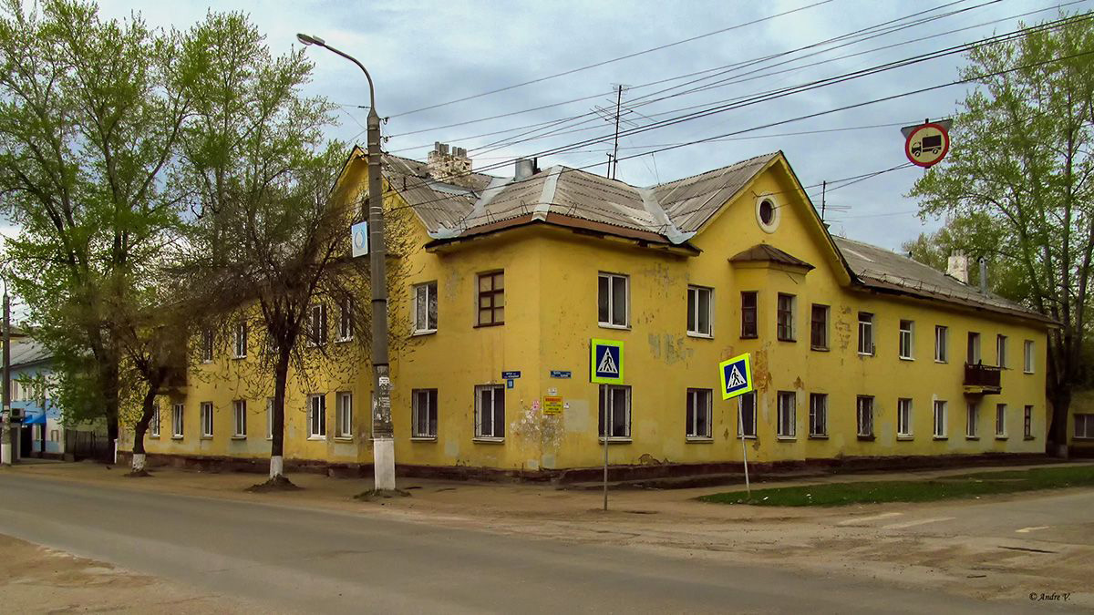 Уфа, Кольцевая улица, 100 / Улица Кулибина, 20