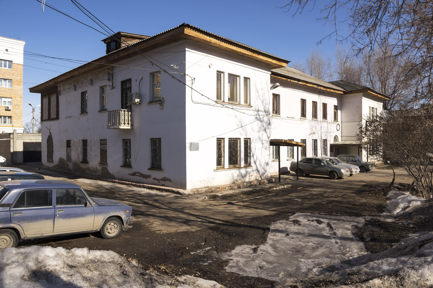 Новокуйбышевск, Коммунистическая улица, 28