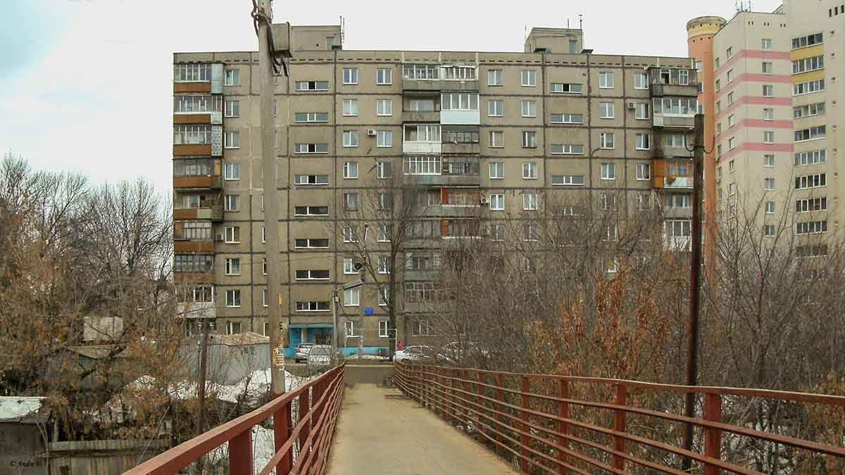 Уфа, Улица Бехтерева, 16/1; Улица Бехтерева, Пешеходный мост