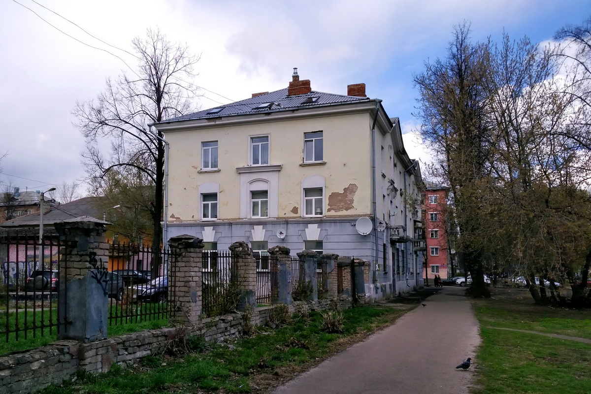 Ярославль, Улица Володарского, 95 / Улица Некрасова, 57