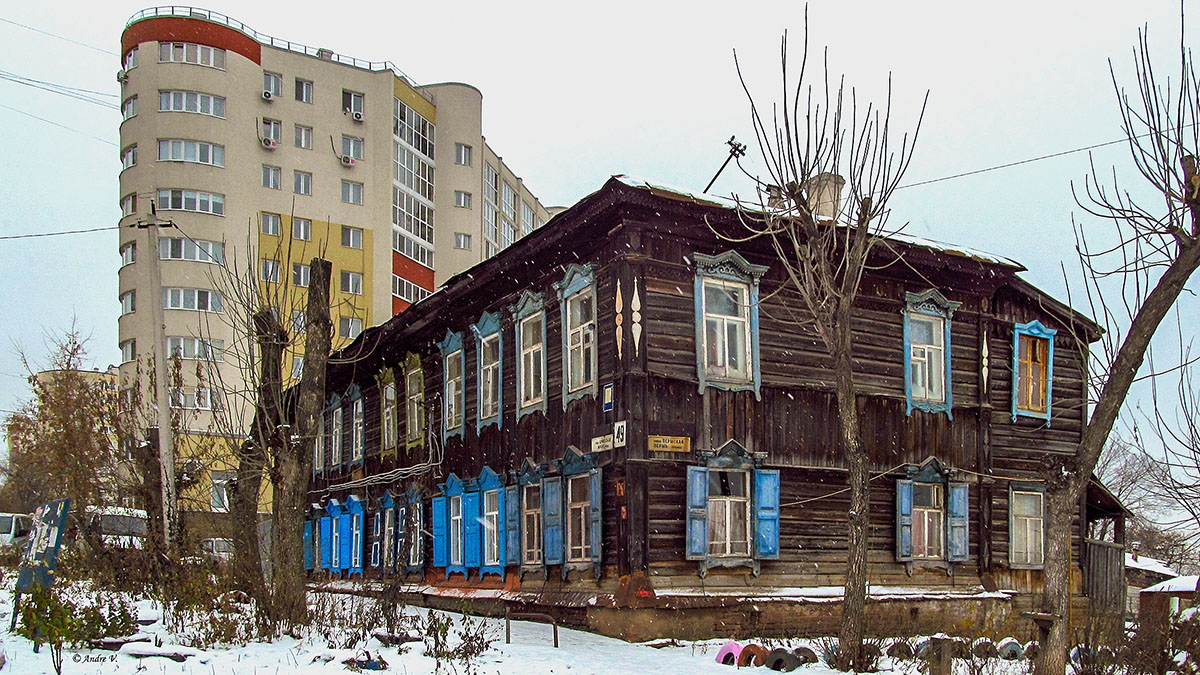 Ufa, Миасская улица, 49; Улица Карла Маркса, 64